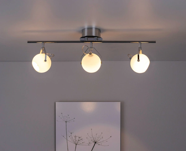 Lampa listwa 3 pkt białe kule 67cm 2760328